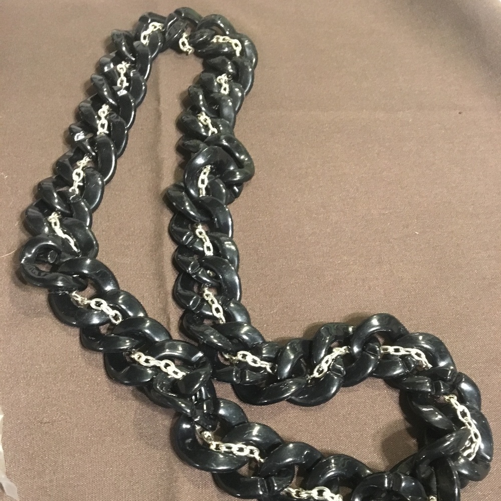 NECKLACE - Picture 3 of 3